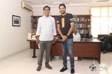 Naandhi Team at Guntur Success Meet 